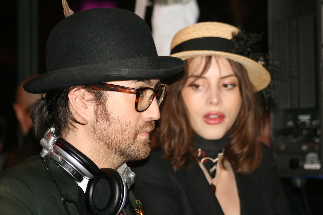 Photo Celebrity Trivia